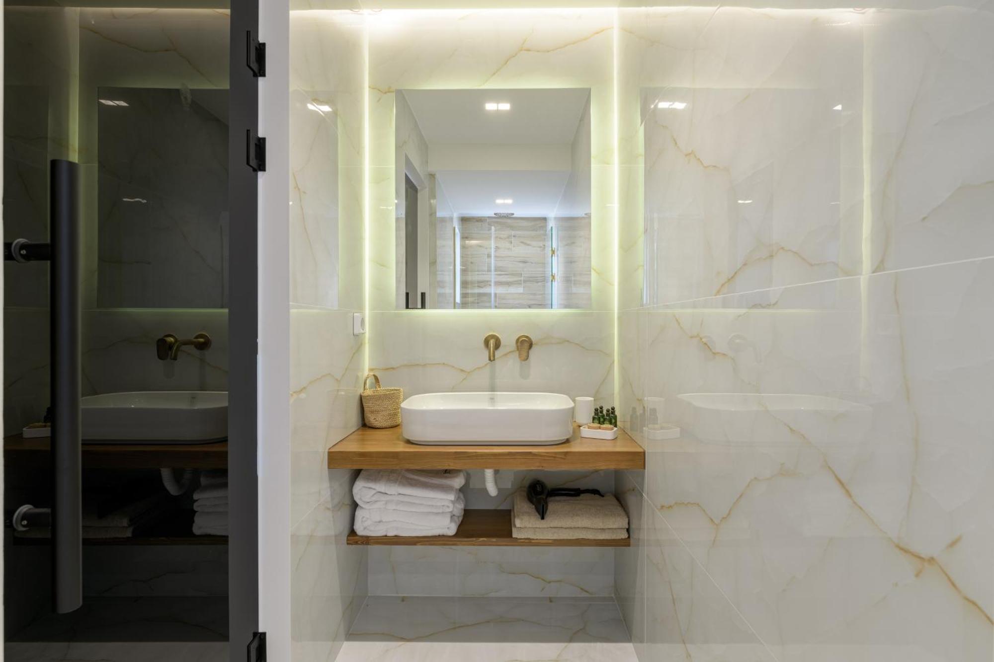 Central Sunny Loft With Plunge Pool Афины Экстерьер фото
