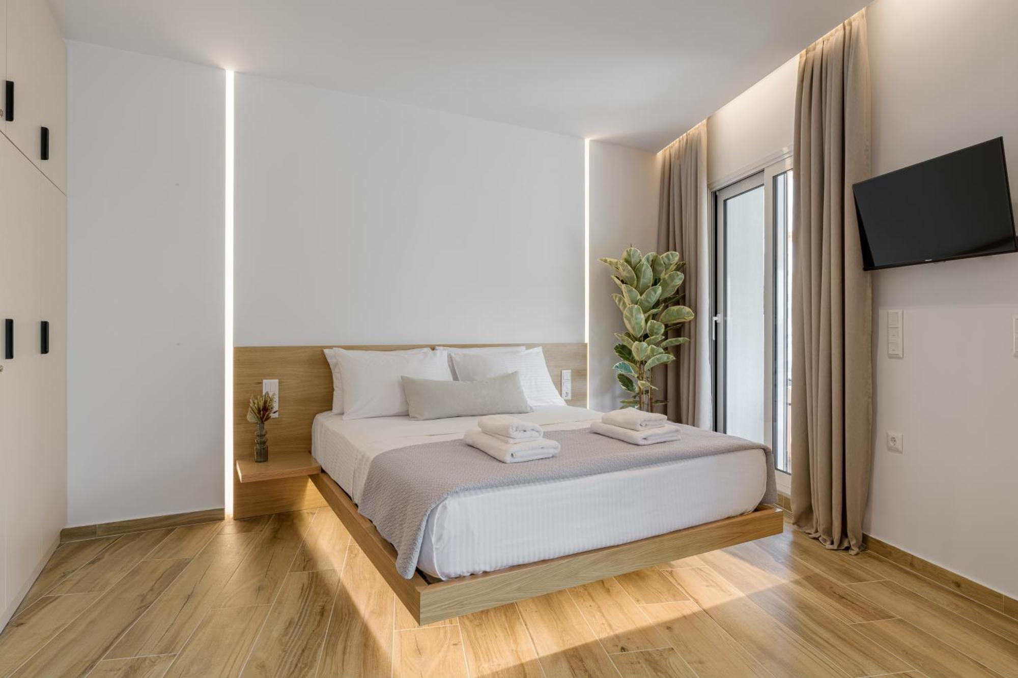 Central Sunny Loft With Plunge Pool Афины Экстерьер фото
