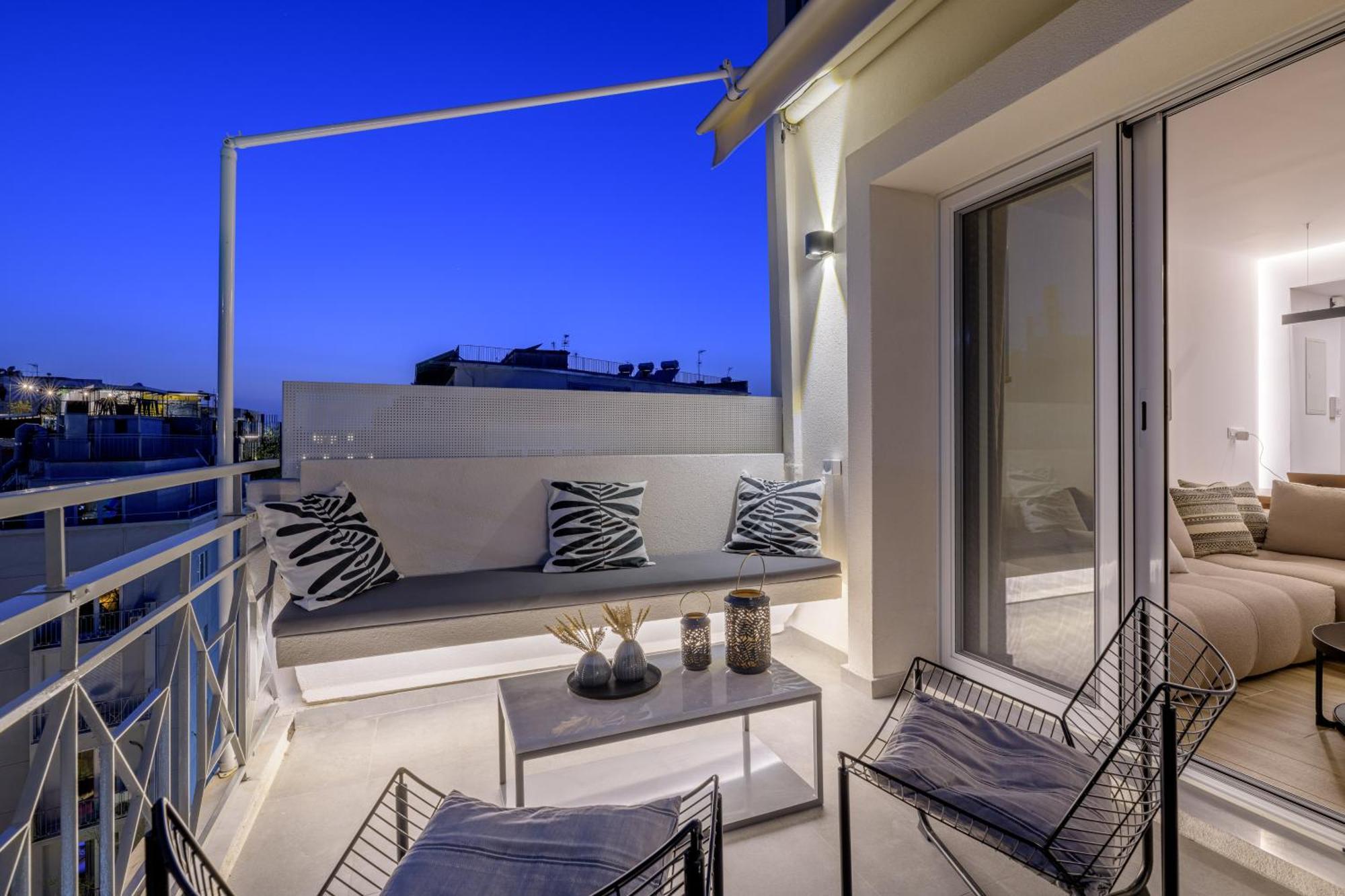 Central Sunny Loft With Plunge Pool Афины Экстерьер фото